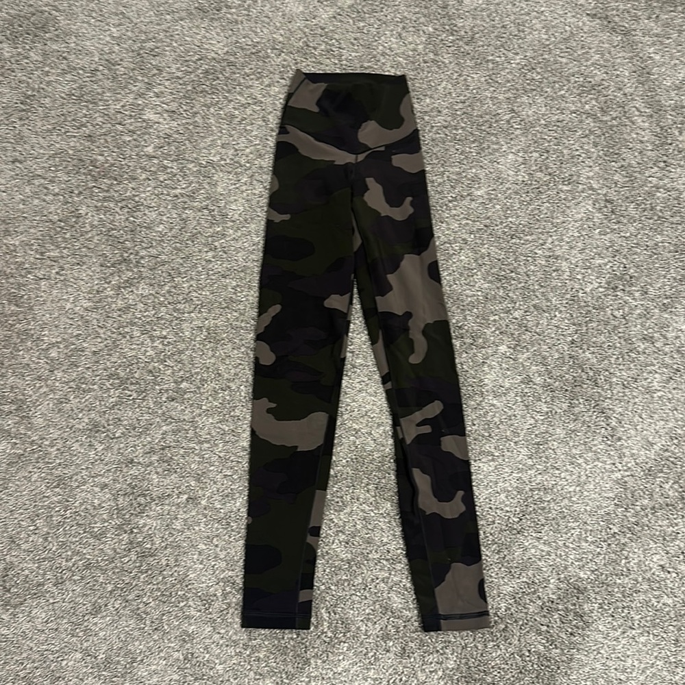 AERIE camo leggings